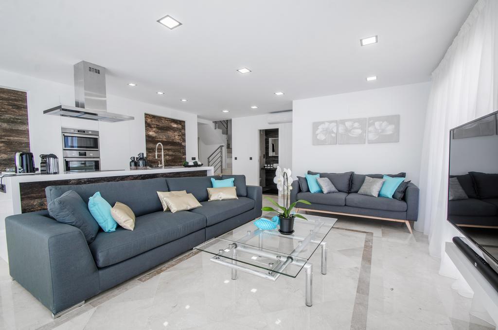 Gorgeous 170 Sq.M. Penthouse With Sea View Terraces Lejlighed Benalmádena Eksteriør billede
