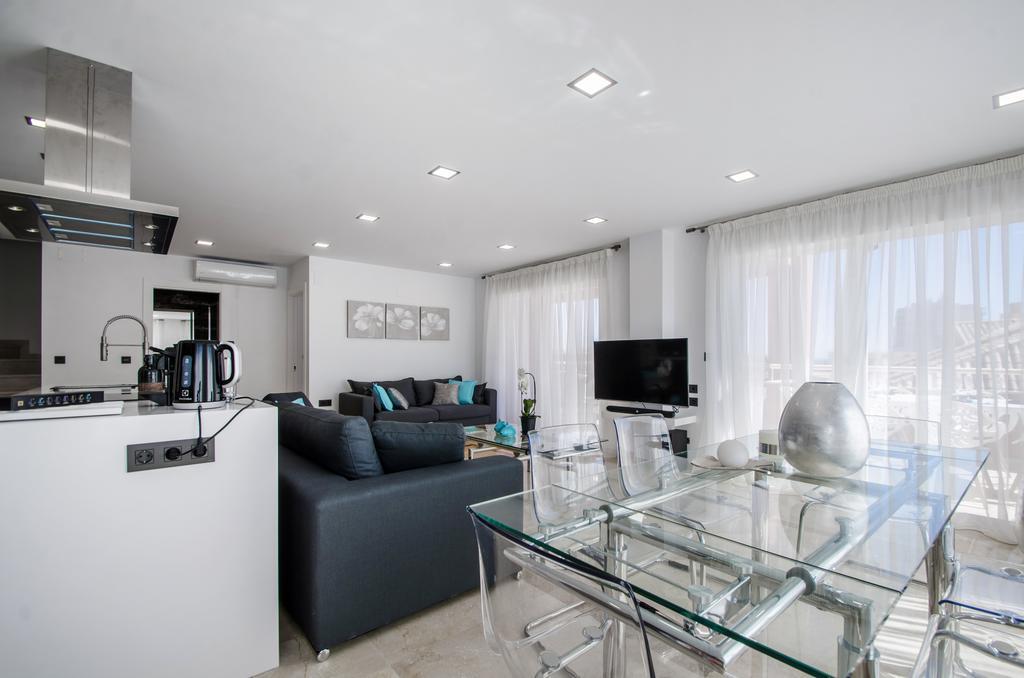 Gorgeous 170 Sq.M. Penthouse With Sea View Terraces Lejlighed Benalmádena Eksteriør billede
