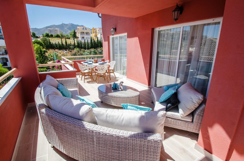 Gorgeous 170 Sq.M. Penthouse With Sea View Terraces Lejlighed Benalmádena Eksteriør billede